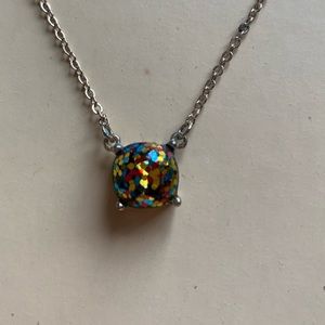 Glittery necklace